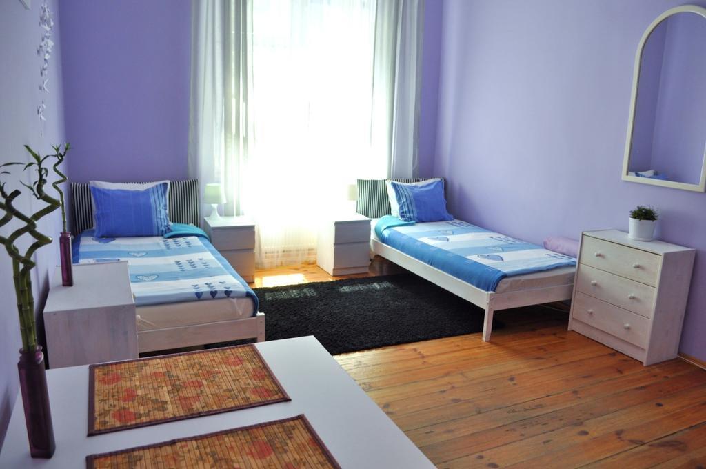 Happy House Hostel Poznan Ruang foto