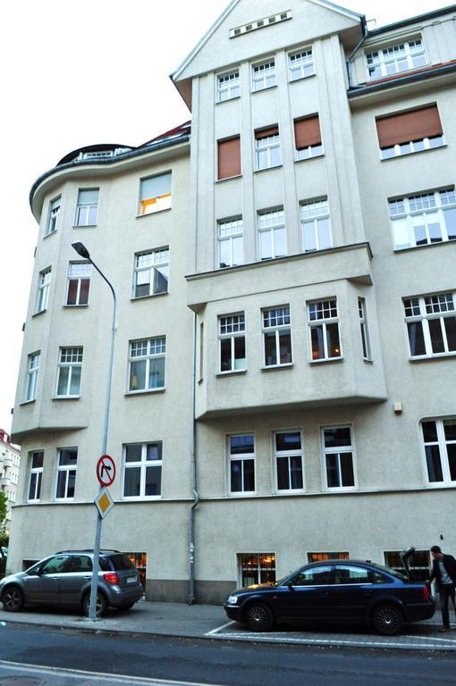 Happy House Hostel Poznan Bagian luar foto